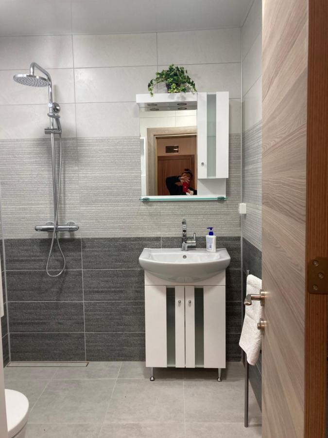 Victor'S Suite , With Private Parking Varna Exterior foto