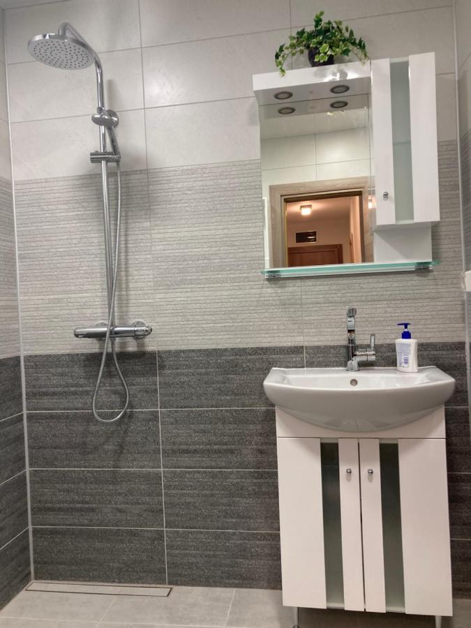 Victor'S Suite , With Private Parking Varna Exterior foto
